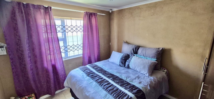 3 Bedroom Property for Sale in Overbaakens Eastern Cape